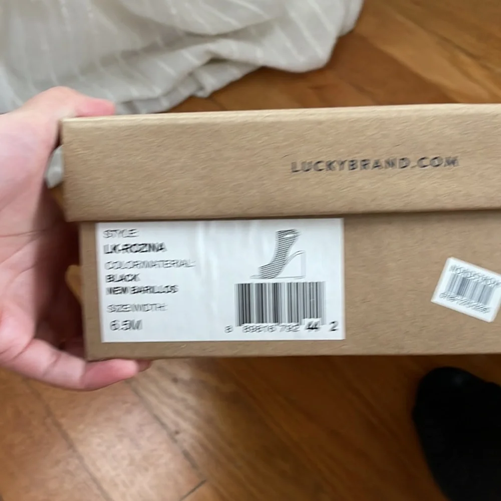 Lucky Brand Rozina Cutout Wedge Sandal - Picture 10 of 10